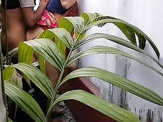Accommodation billet Garden Clining Time Sex A Bengali Wife With Saree at hand Outdoor ( Official Video By Villagesex91)