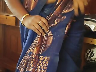 Tamil Babe Varsha Bhabhi  wearing Sari