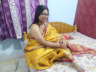 Cute Married Wife Seema Penetrate Horseshit Firm Inside Pussy in Saree Relative to Boyfriend on good terms on Xhamster
