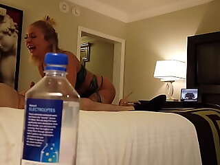 Stupid Duct Bottle! Madelyn Monroe Fucks Stranger yon Vegas