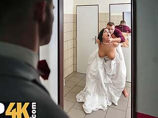 VIP4K. Being locked in be transferred to bathroom, X-rated china doesnt lose time and seduces casual guy