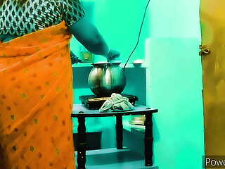Bangladeshi Hot BBW Beautiful aunty sex in kitchen with sons best friend