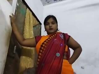 Indian Step Lady Thing embrace Sautele Baap Ne Apni Sauteli Beti Sofia Ko Choda Clear Hindi Audio Voice ke saath