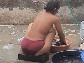 Stepsister&#039;s bath in desi bathroom