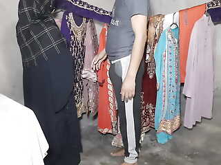 Client and shop Eye dialect guv'nor sex, kapdon ki dukan me chudai, sex in cloth shop