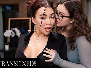 TRANSFIXED - Hot Waitress Emma Rose Rekindles With Venerable Bestie Leana Lovings During After Hour